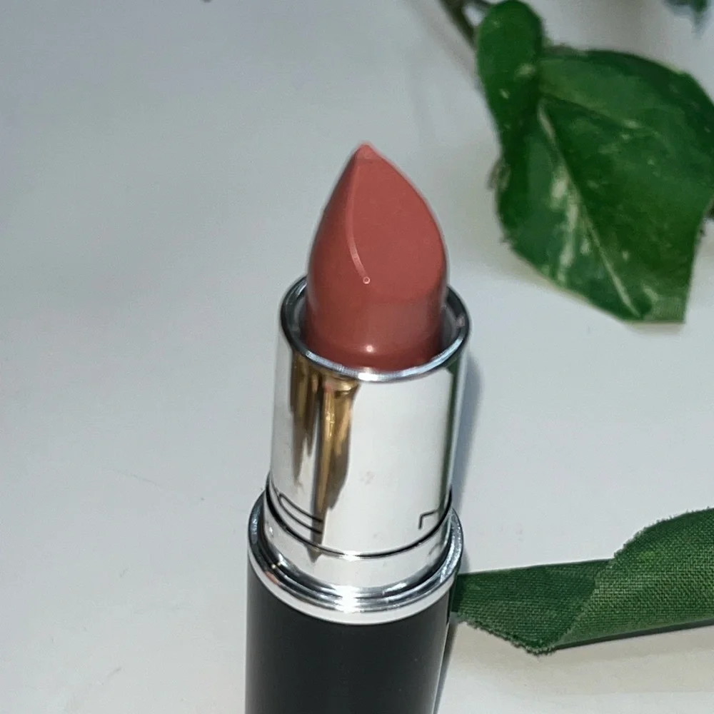 NEW Mac Lipstick Shade Thanks it’s MAC
